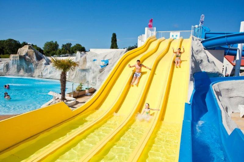 Campsite Les Charmettes-mobile 4*